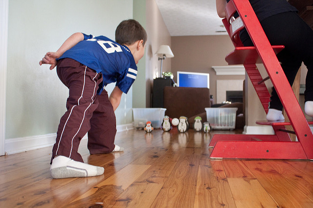 Kiwi Crate penguin bowling