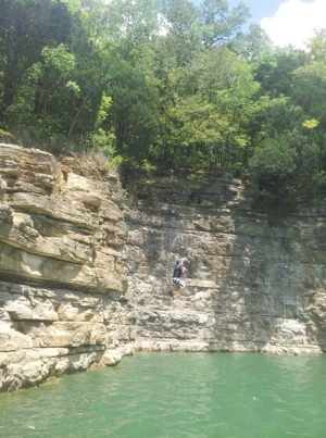 Cliff jumping Thomas